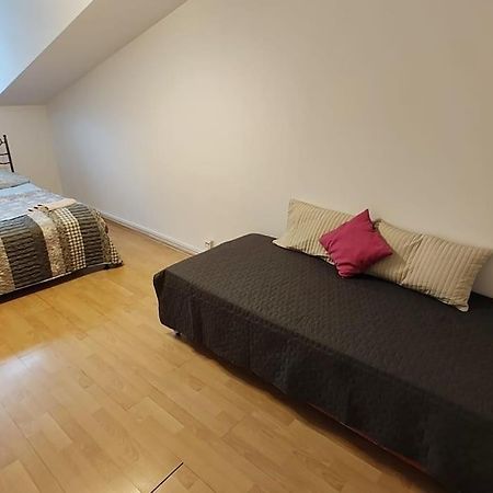 Przestronny Pokoj W Mieszkaniu Na Filipa Cracóvia Exterior foto